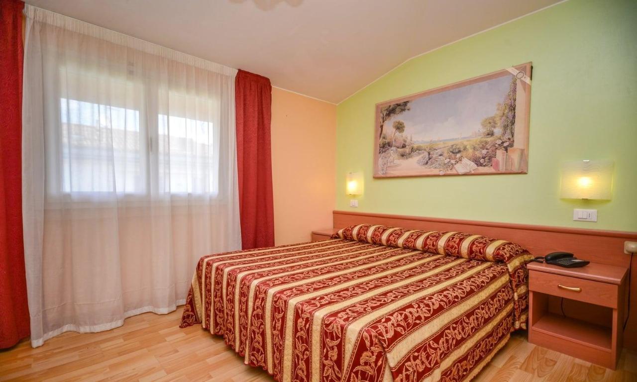 Hotel Benaco Sirmione Luaran gambar